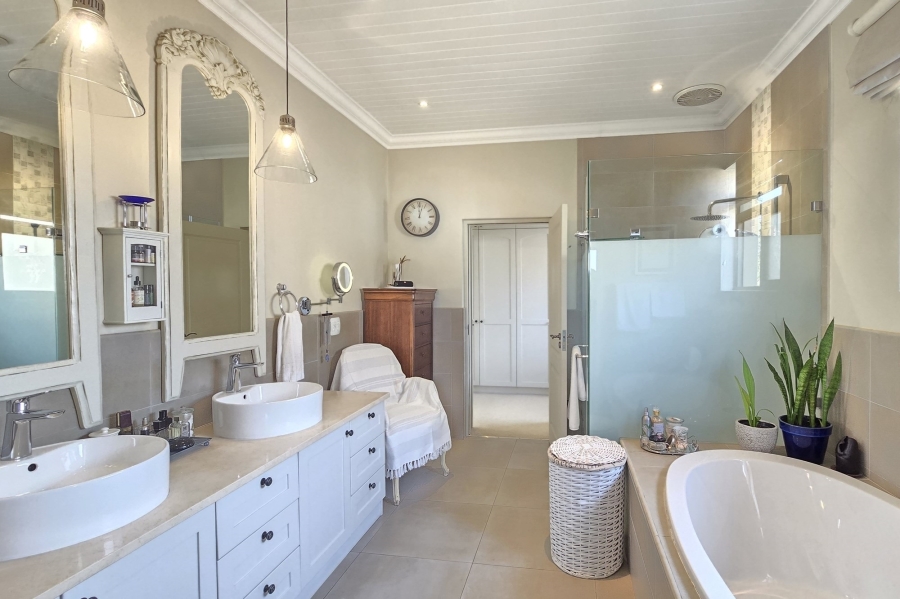 4 Bedroom Property for Sale in Welgevonden Estate Western Cape
